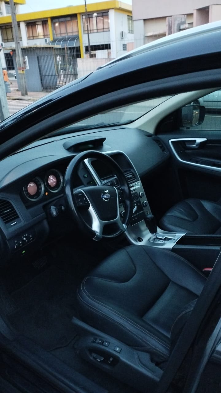 Volvo XC60 T6 — foto 6